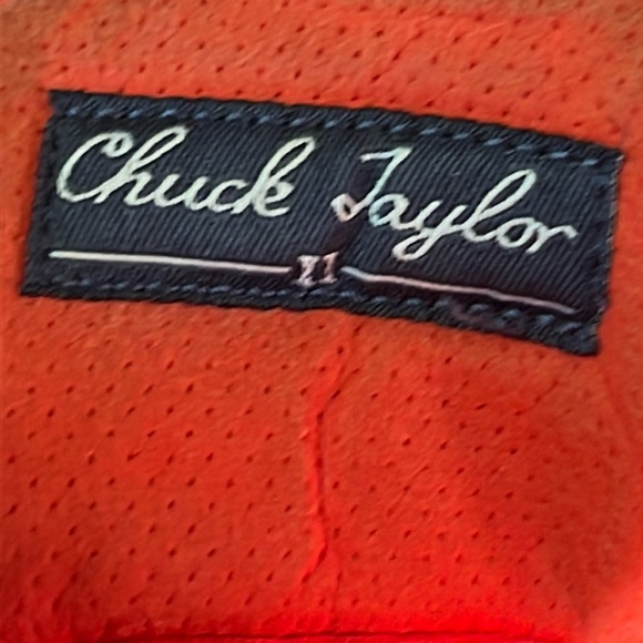 Converse Red High-Top Athletic Shoes Chuck Taylor - Picture 8 of 8